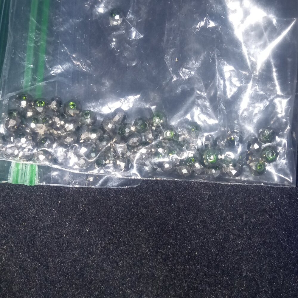 Green emerald/like  geod.